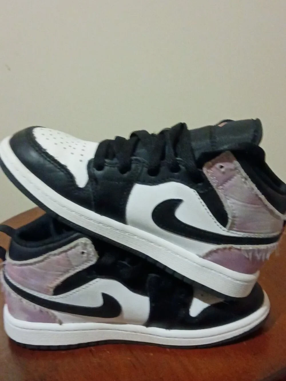 NIKE JORDAN 1 MID SE (PS) ZEN MASTER BLACK-BLEACHED CORAL DM6215-001 SIZE 12C